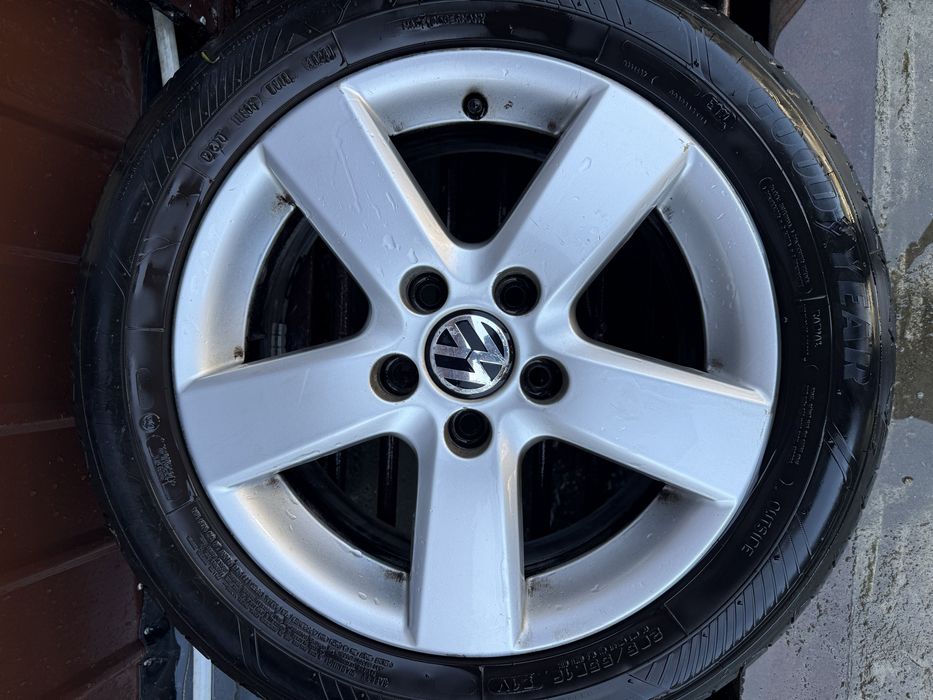 Vand jante cu tot cu caucuciuri