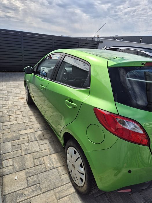 MAZDA 2 2009 — imagine 5