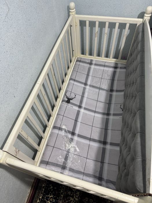 Болалар кровати сотилади