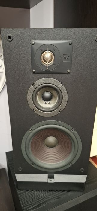 Продавам тонколони JBl   TLX 30