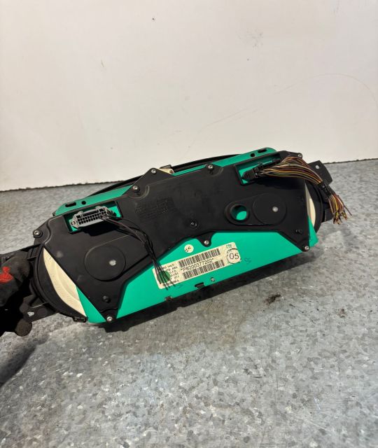 Ceasuri bord Dacia Logan prima generatie