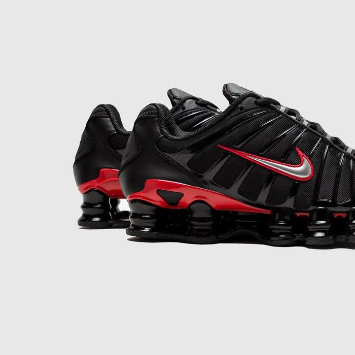 Nike Shox  Tl "BRED"