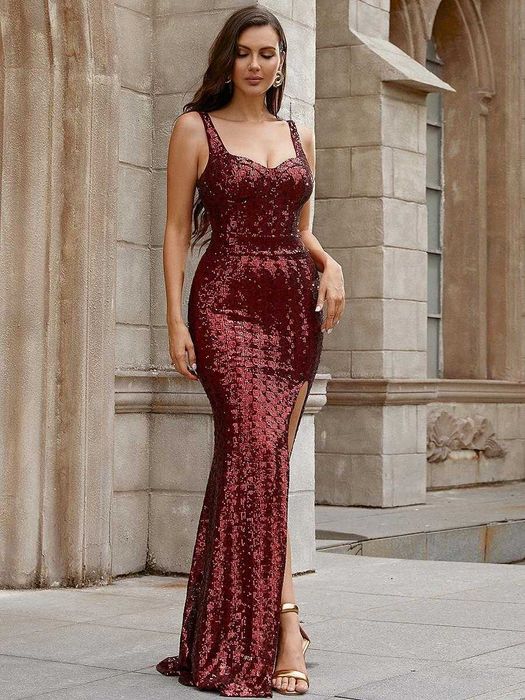 Официална дълга пайетена рокля с цепка във виненочервен цвят S и М р.