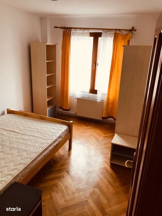 Apartament cu 4 camere, 2 balcoane închise, cartier Tudor