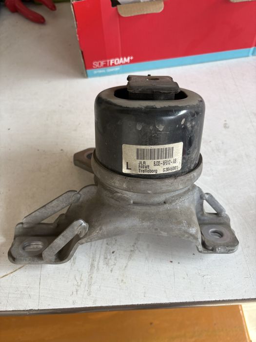 Опора (подушка) двигателя Land Rover