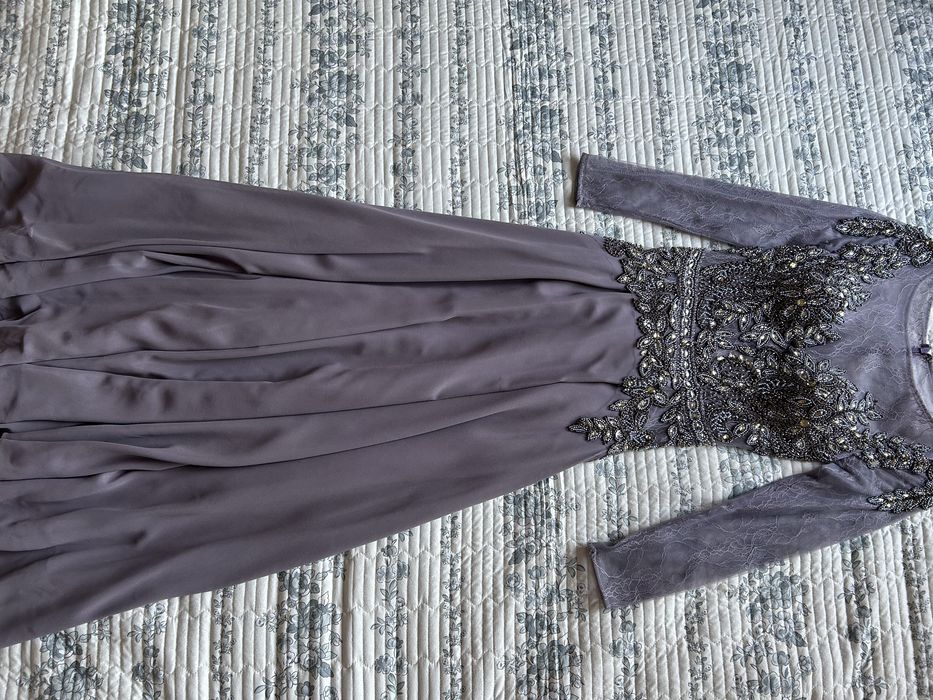 Вечерние платье