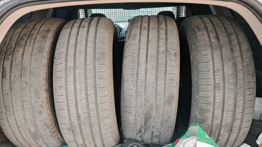 Всесезонни гуми Pirelli 235 60 18