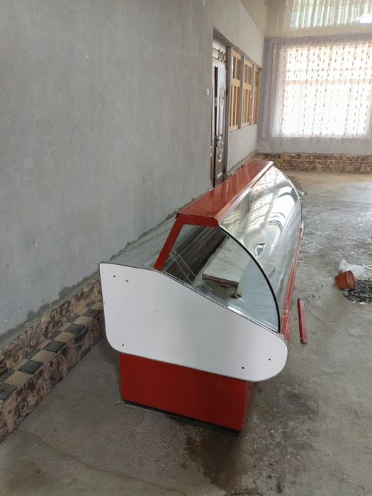 Витринный холодильник