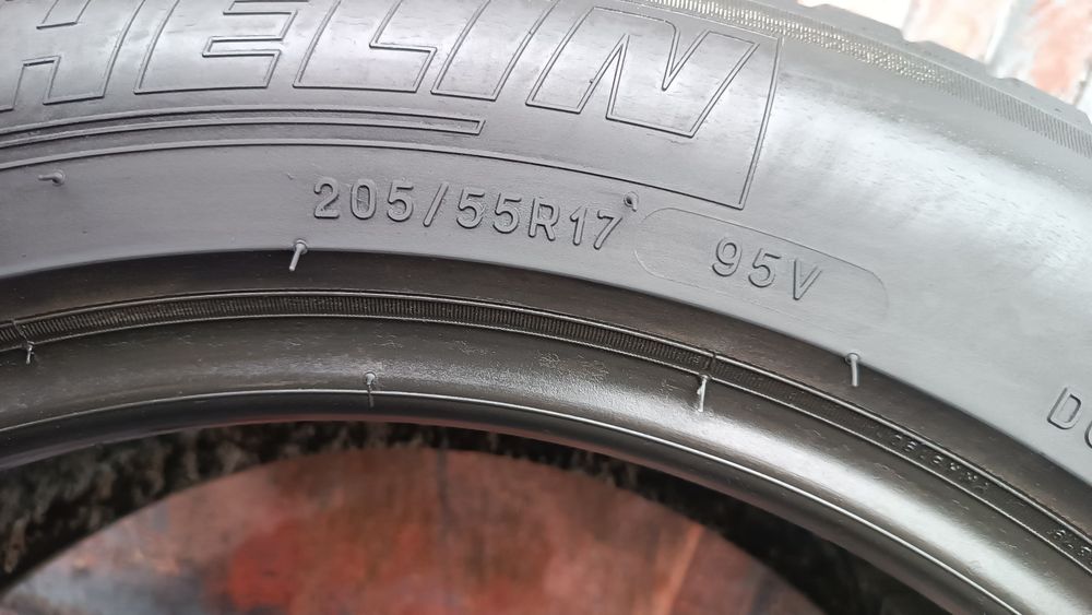 205/55/17 Michelin
