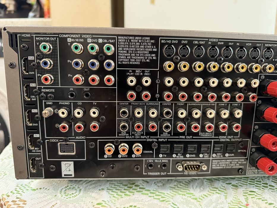 Yamaha RX-V1900 usb Hdmi