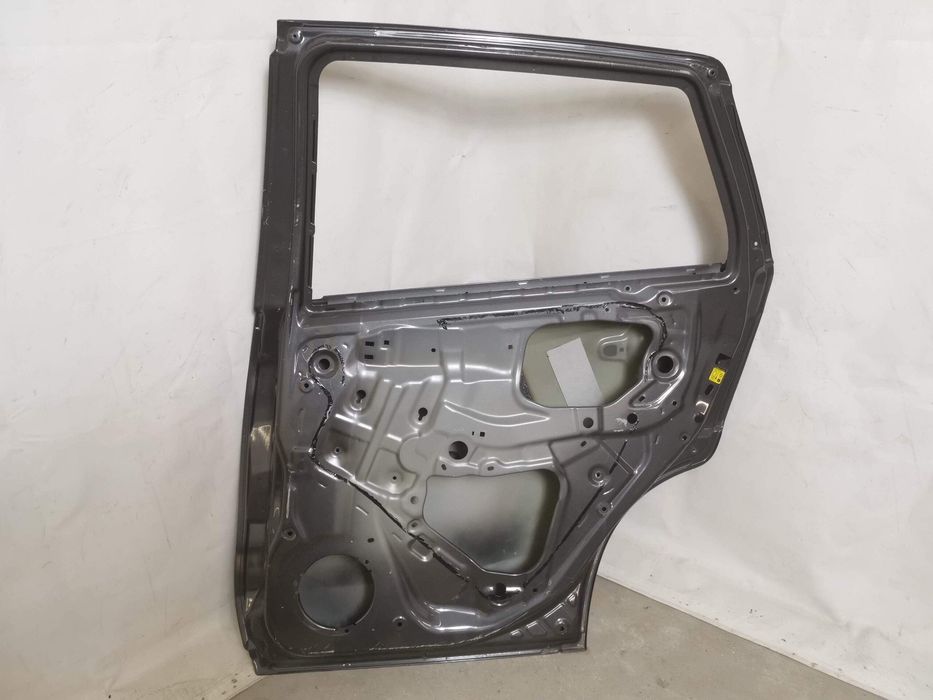 Задна дясна врата / Zadna dqsna vrata Сузуки СХ4 / Suzuki SX4 2 S-Cros