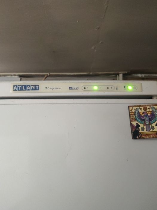 Продам холодильник