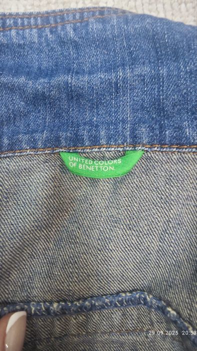 Джинсовая куртка 2в1 UC of Benetton, на мальчика 7-8 лет