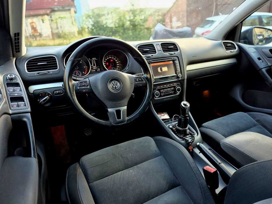 Volkswagen Golf 6 Highline 2.0 Tdi 140 cp Euro 5