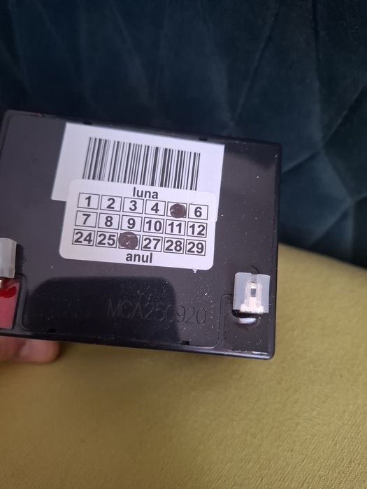 Mașinuța electrica de copii