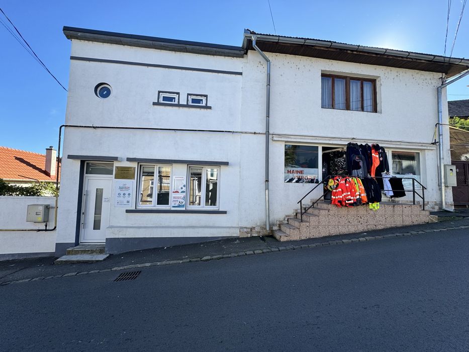 De vânzare imobil situat în zona centrală