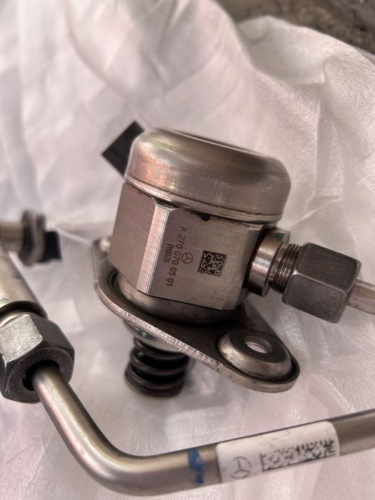 Мерцедес  бензинови дюзи, помпа високо налягано и рейка