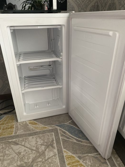 Hisense морозильник