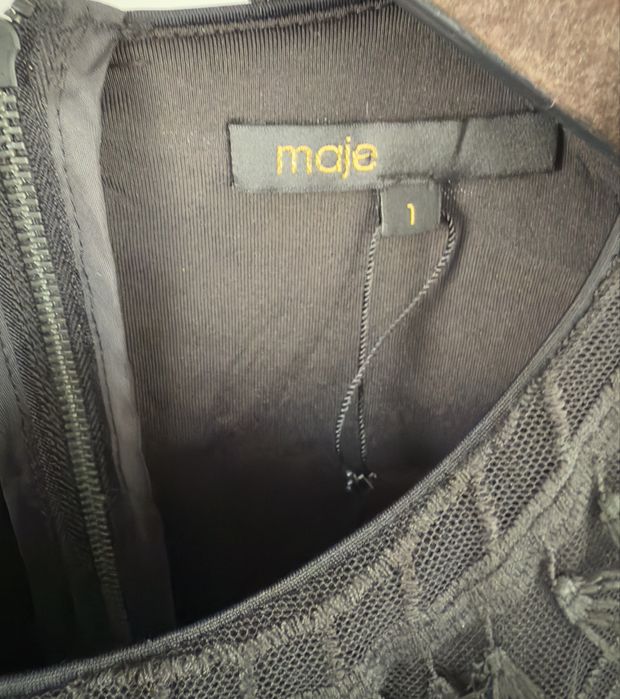 Maje дантелена рокля