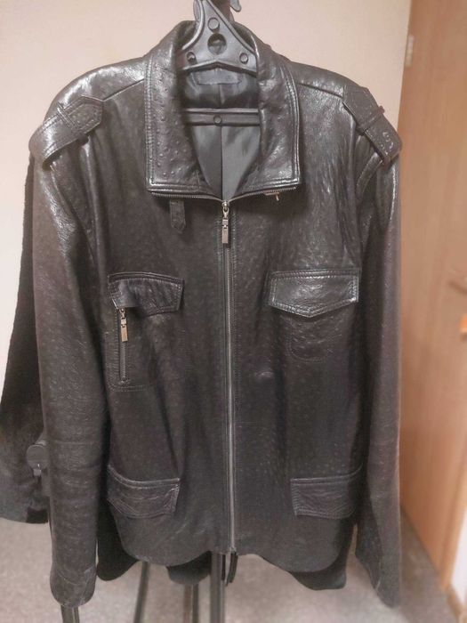 Продается мужская кожаная куртка