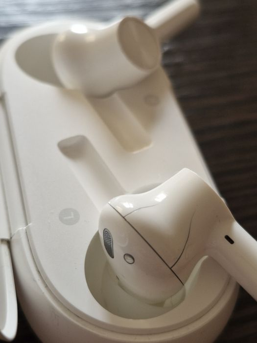 Наушники OnePlus Buds Z2