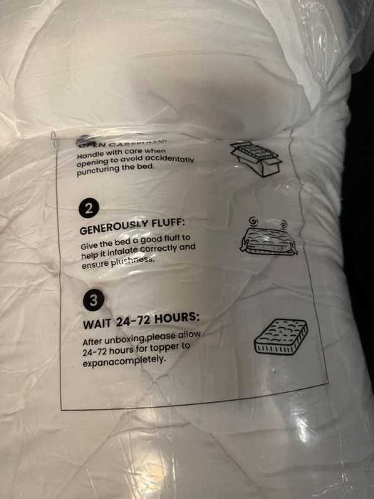 Topper / Protecție saltea matlasată cu elastic 135 x 190 cm – Certificare Oeko -tex, Nou