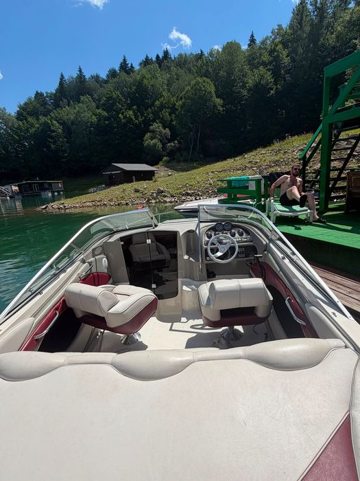 Barcă Maxum 2100 ( cabinată ) / 5.7 V8