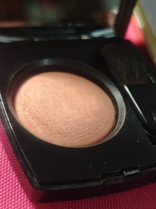 Blush Chanel Joues Contraste + Iluminator Estée Lauder Powder Gelée