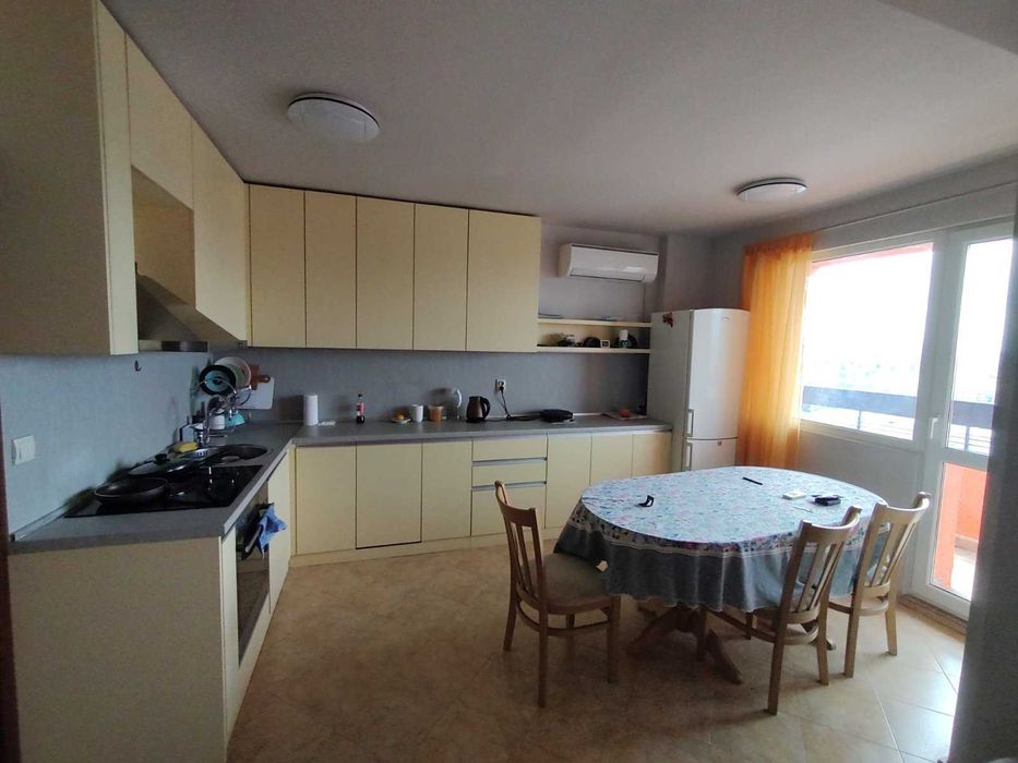 Дава се под наем Тристаен апартамент в София, Красно село - 120 кв.м за 765 € - Снимка #9