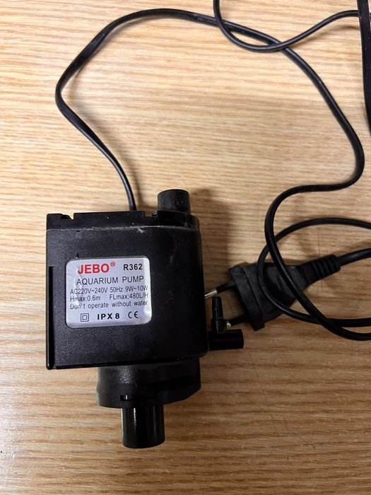 Помпа для аквариума JEBO R362 480 л в час