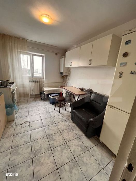 Apartament 3 camere, decomandat, zona George Enescu