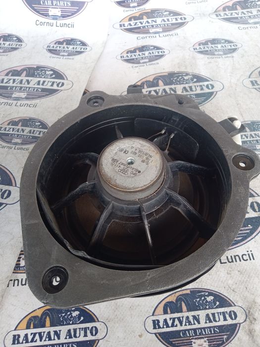 boxa dreapta spate  audi a3 2008