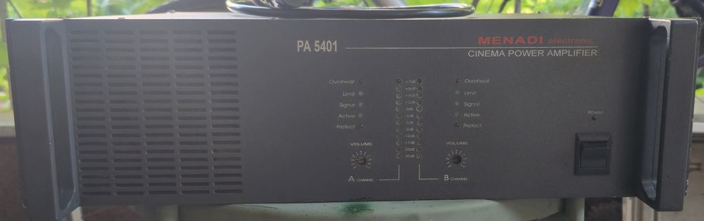 Amplificator MENADI Profesional  PA5401