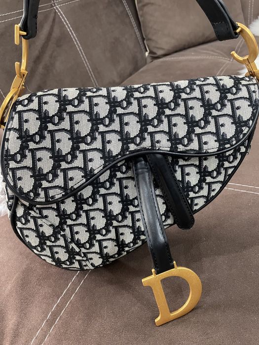 Чисто нова чанта Диор