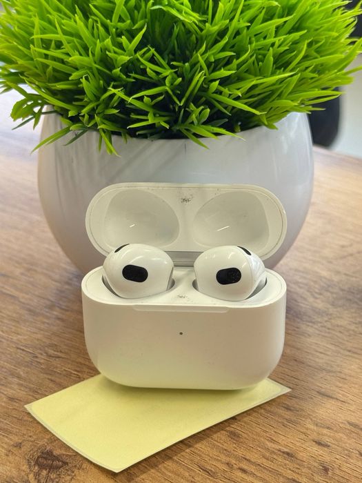 AirPods series 3
