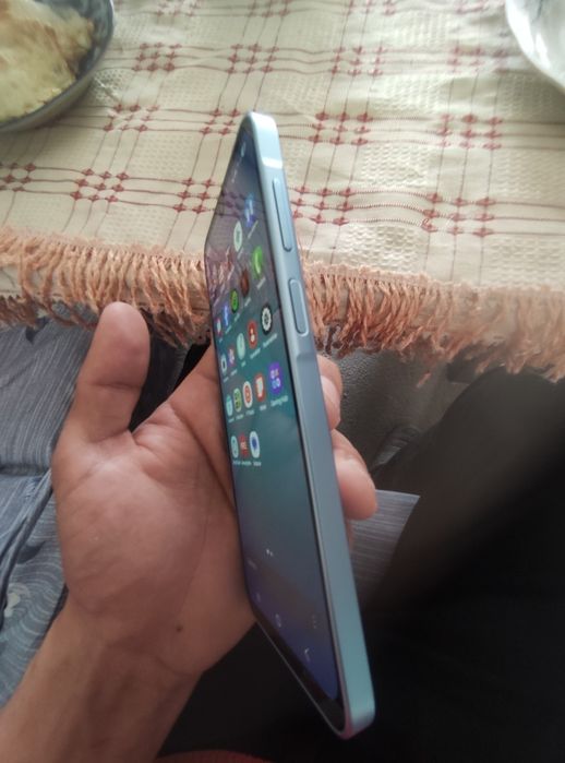 Samsung galaxy A17 5g yengi tel