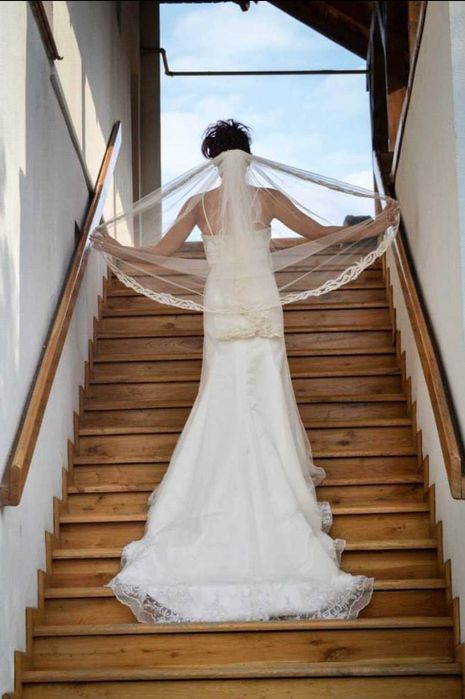 Rochie mireasa cu trena
