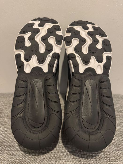 Nike Air Max 270 React.