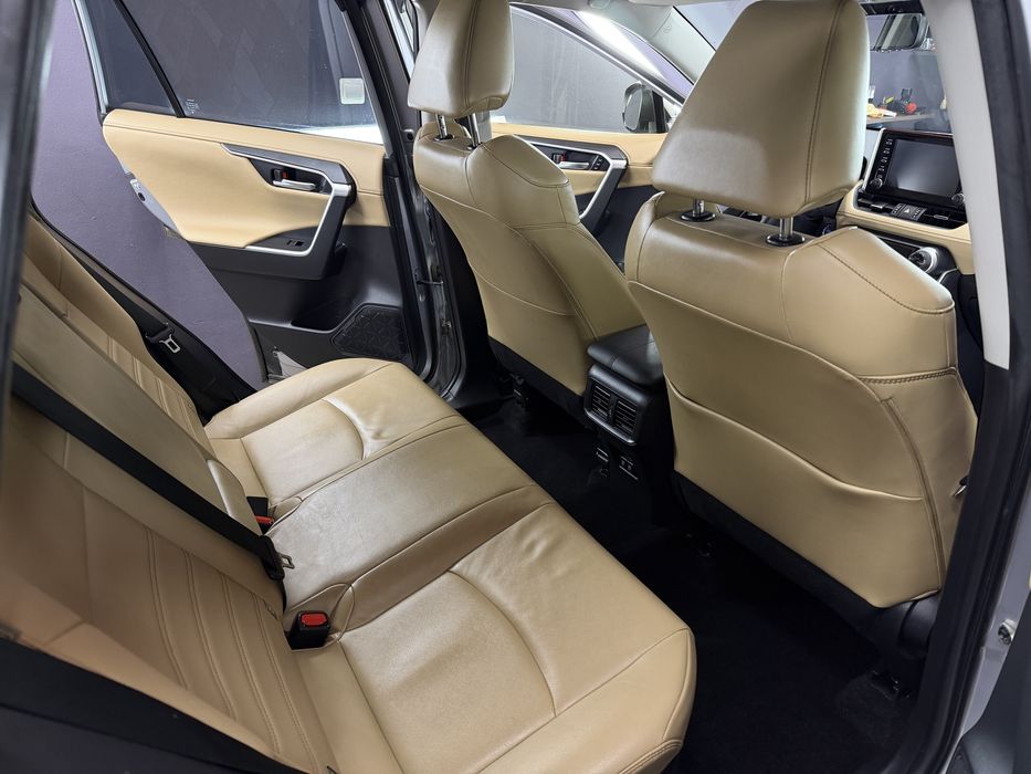 Toyota Rav4 2021 ianuarie Luxury 184.000km proprietar
