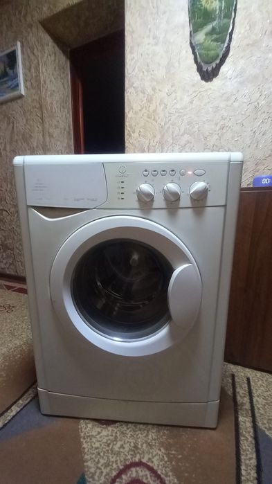 Стиральная машина Индезит