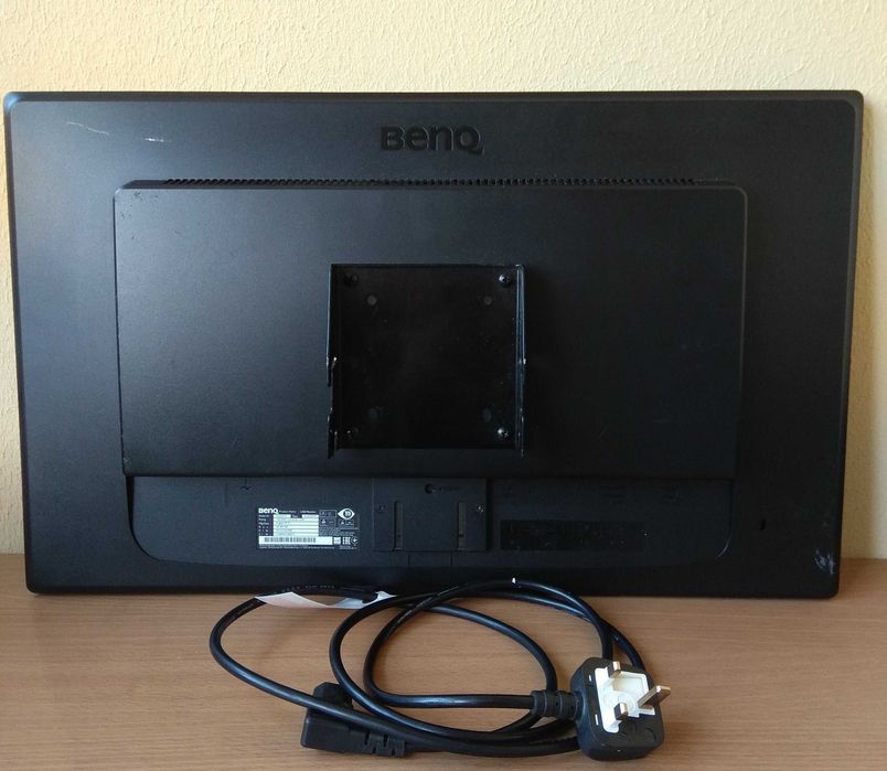 LG (LCD телевизор) и Benq (W-LED, FULL HD монитор) - внос от Англия