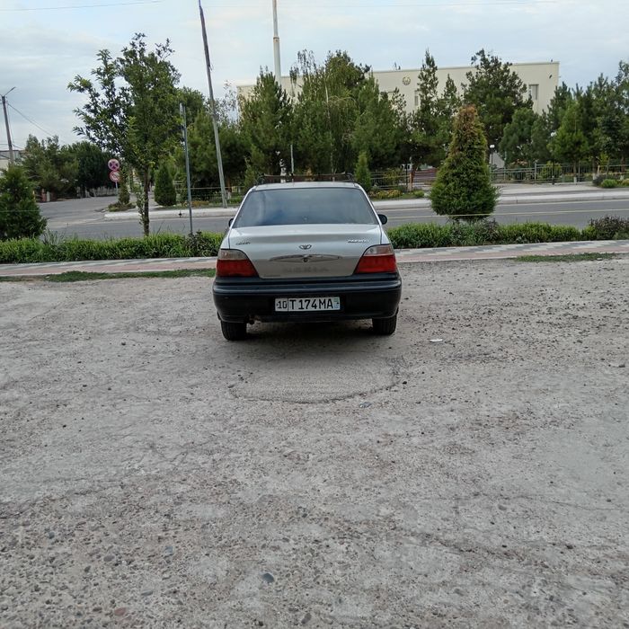 Nexia1 sotiladi holati yaxshi yurib turgan moshina