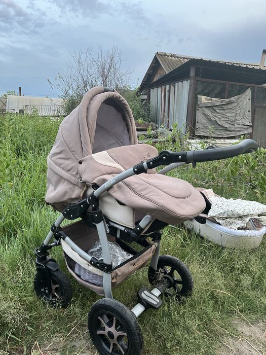 Коляска-люлька, в хорошем состоянии