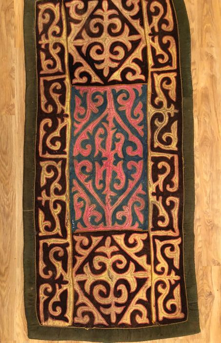 Сырмақ, Войлочный ковер