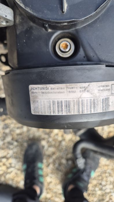 Двигатели/Мотори за VW,Ауди,Сеат,Шкода 1.9 ТДИ Помпа-Дюза 90кс BRU,BXF