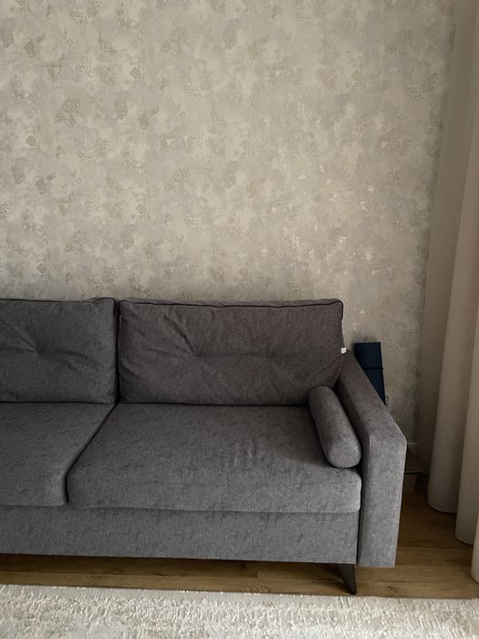 Продам почти новый диван