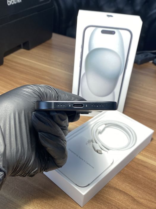 iPhone 15• 128 GB • Black / Cod produs: 5103