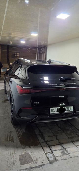 Byd yuan plus 5 pozitsiya. 2024 yil.