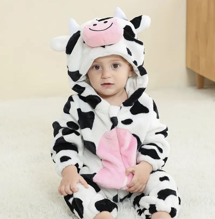 Costum superb văcuță 4-5 ani