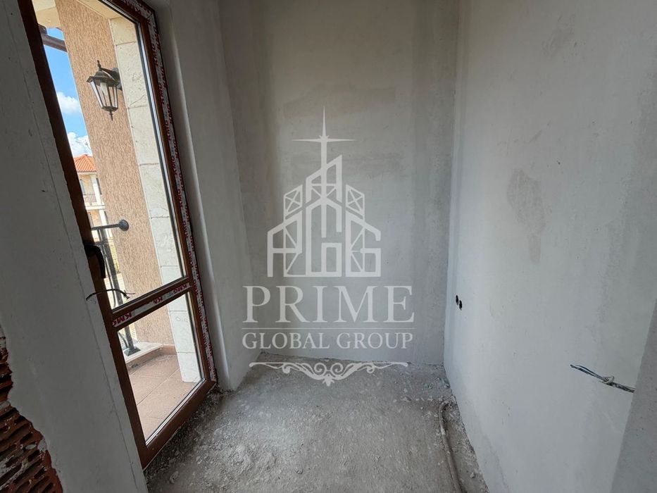 Продава се Къща в Поморие - 192 кв.м за 1209 €/кв.м - Снимка #8